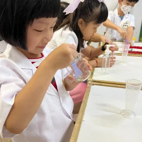 A5. 乳化魔法實驗室-KID 油水樂園 活動現場照片 7